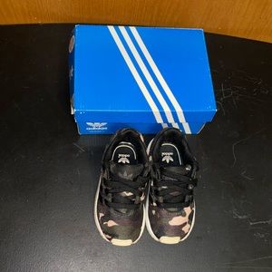 ZX FLUX I